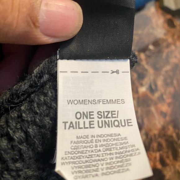 Claire Women’s Camouflage w/Studs Cap Size Smallm/Medium - Picture 10 of 10